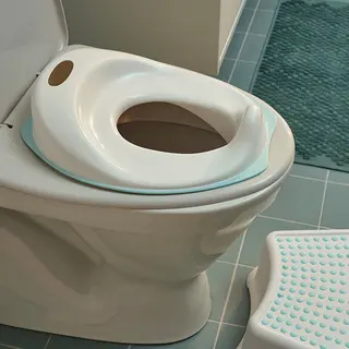 FÖRSIKTIG/TOSSIG set: children's stool + toilet seat, white/turquoise, Width 37 x Depth 24 x Height 13 cm