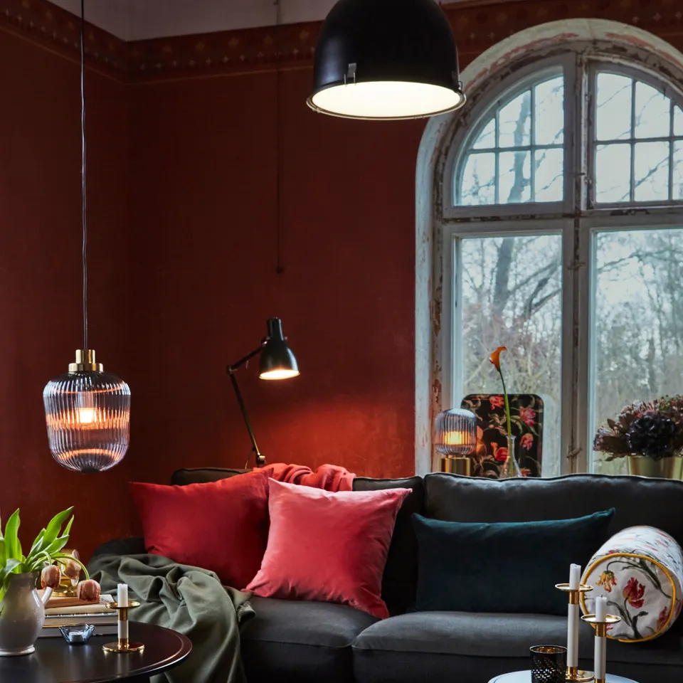 part: SOLKLINT table lamp