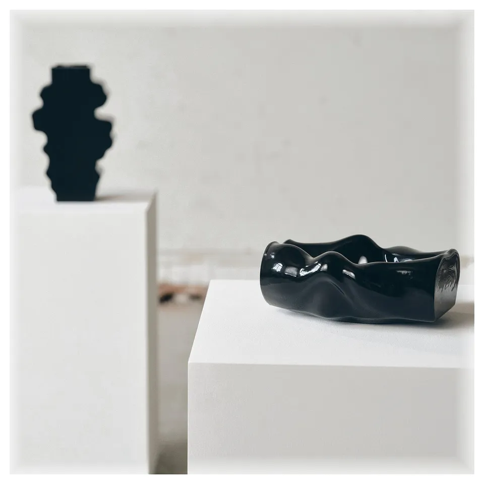 KONSTRUNDA Decoration, black, 26x22x10 cm