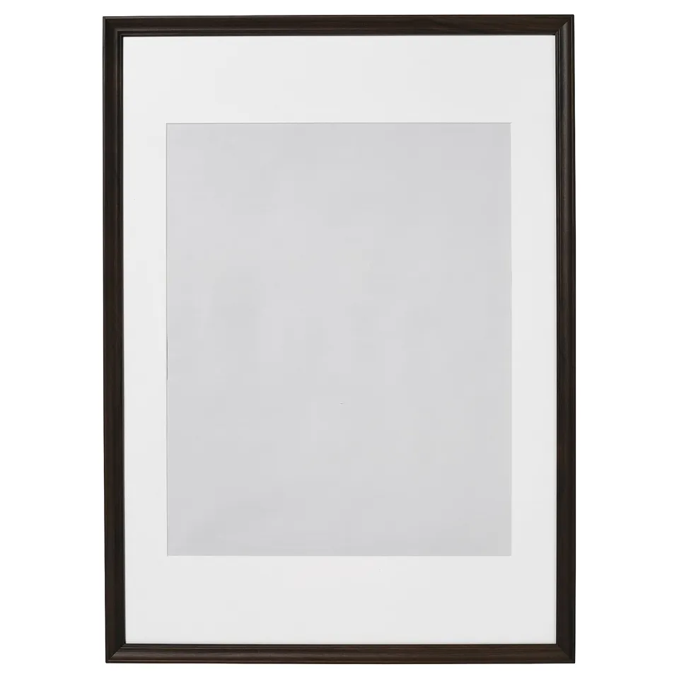 Black KLOTKÖRSBÄR photo frame with white mat, rectangular shape, thin wooden edge.