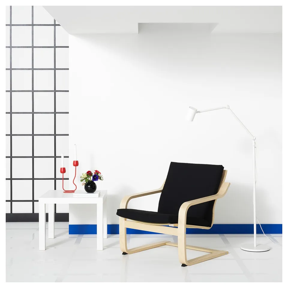 POÄNG in a room