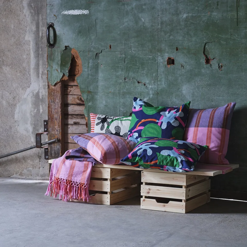 part: MÄVINN cushion cover
