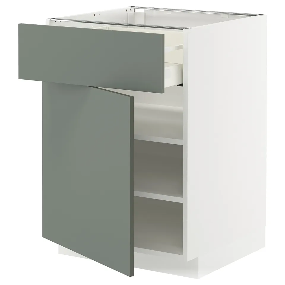 An open METOD kitchen cabinet with nickebo grey-green fronts, showcasing its shelves and drawer.