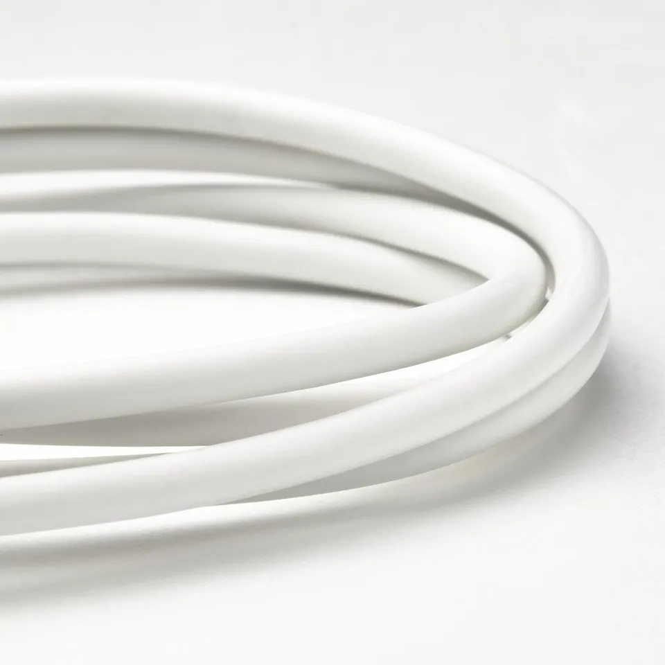 White SITTBRUNN usb cable - durable & flexible.