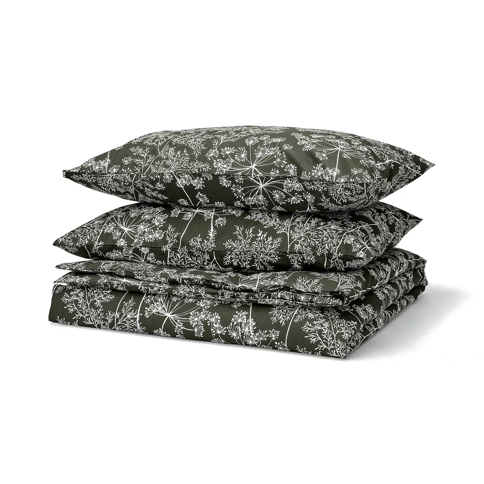 DAGGBJÖRNBÄR duvet set: dark green, floral pattern, cotton/recycled blend, square pillows.