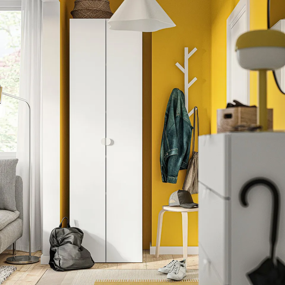 LASTARE in a room